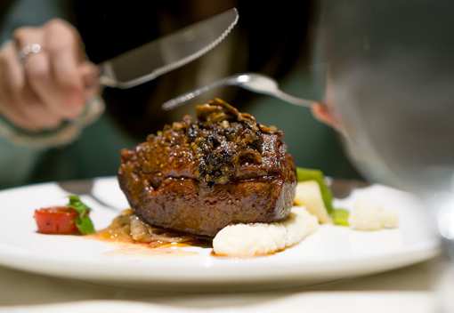 The 10 Best Steakhouses in Georgia!